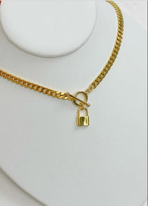 Toggle Lock Necklace